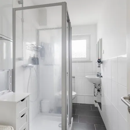 44 - Modern, Gemuetlich, Wlan, Balkon, Stellplatz アパート *
