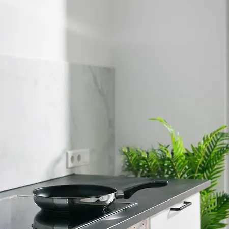 44 - Modern, Gemuetlich, Wlan, Balkon, Stellplatz דירה וופרטל