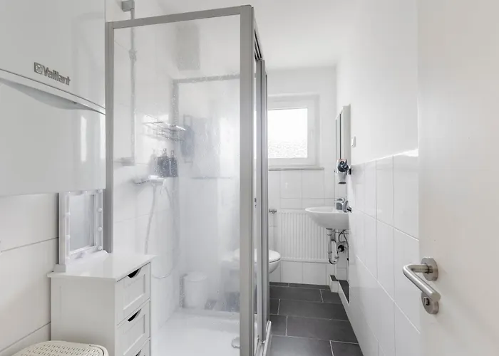 44 - Modern, Gemuetlich, Wlan, Balkon, Stellplatz Appartement *